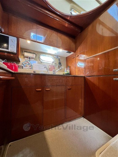 FERRETTI - FERRETTI 165 - interiors