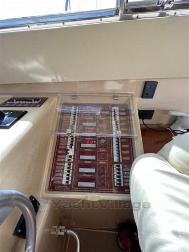 FERRETTI - FERRETTI 165 - electronic
