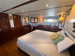 HATTERAS YACHTS - HATTERAS 70 - interiors