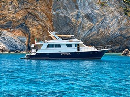HATTERAS YACHTS - HATTERAS 70 - exteriors