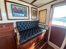 HATTERAS YACHTS - HATTERAS 70 - interiors