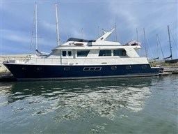 HATTERAS YACHTS - HATTERAS 70 - exteriors