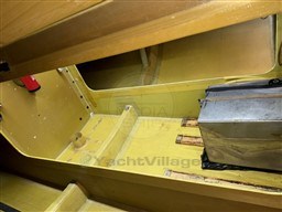 COMPOSITE WORKS - VOR 60 - interiors