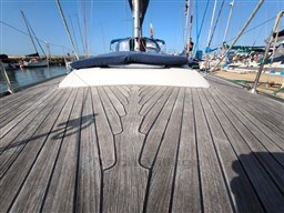 DUFOUR YACHTS - DUFOUR 385 G.L. - exteriors