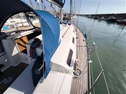 DUFOUR YACHTS - DUFOUR 385 G.L. - exteriors