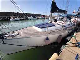 DUFOUR YACHTS - DUFOUR 385 G.L. - exteriors