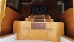 COMAR YACHTS - GENESI 43 - interiors