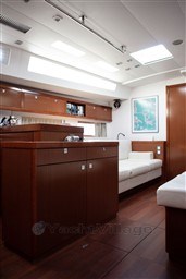 BENETEAU - OCEANIS 55 - interiors
