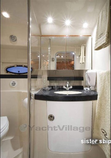 REGAL MARINE - REGAL 3760 - interiors