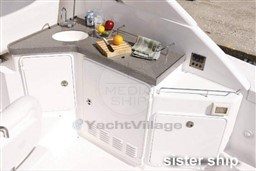 REGAL MARINE - REGAL 3760 - exteriors