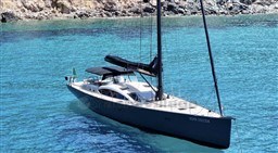 C.N. YACHT 2000 - VALLICELLI 80 - exteriors