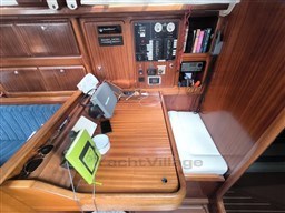BAVARIA YACHTS - BAVARIA 42 CRUISER - electronic