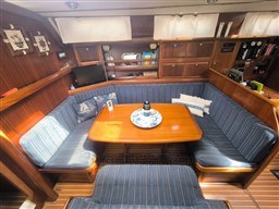BAVARIA YACHTS - BAVARIA 42 CRUISER - interiors
