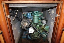 CANTIERE DEL PARDO - GRAND SOLEIL 343 - motors