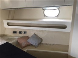 BAIA - BAIA 49 - interiors