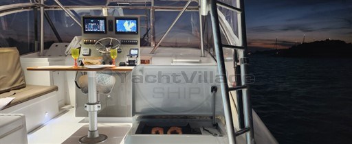 LUHRS - LUHRS 32 - exteriors