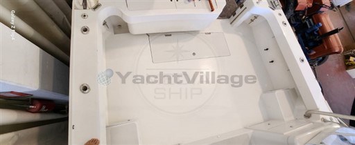 LUHRS - LUHRS 32 - exteriors