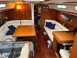 DUFOUR YACHTS - DUFOUR 44 PERFORMANCE - interiors
