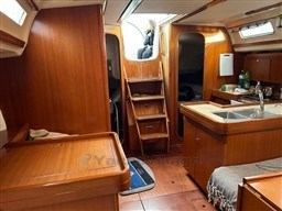 DUFOUR YACHTS - DUFOUR 44 PERFORMANCE - interiors