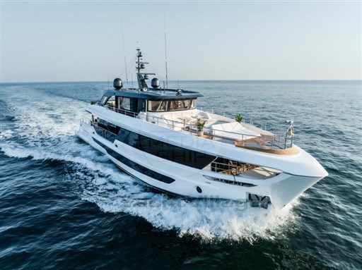 Gulf Craft Majesty 100 Terrace