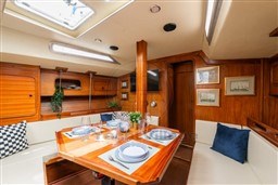 BAVARIA YACHTS - BAVARIA 44 - interiors