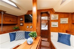 BAVARIA YACHTS - BAVARIA 44 - interiors