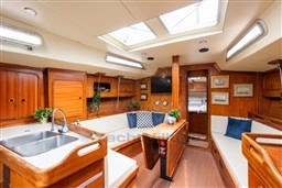 BAVARIA YACHTS - BAVARIA 44 - interiors