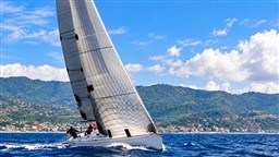 BENETEAU - FIRST 40.7 - exteriors