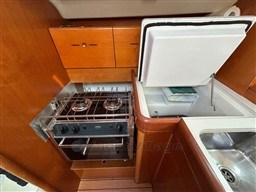 BENETEAU - FIRST 40.7 - interiors