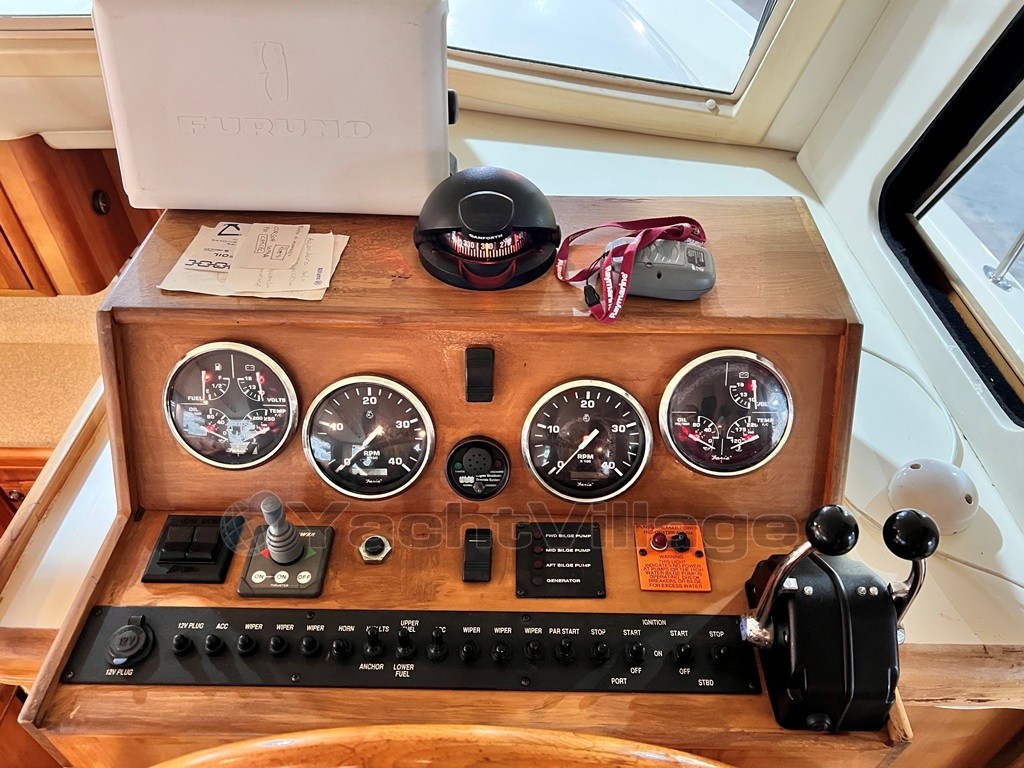 Mainship 34 21