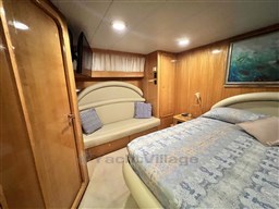Piantoni 63 cabina armatoriale a centro barca 