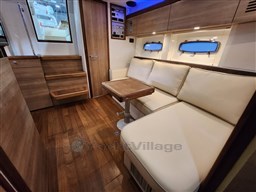 Sealine SC 35