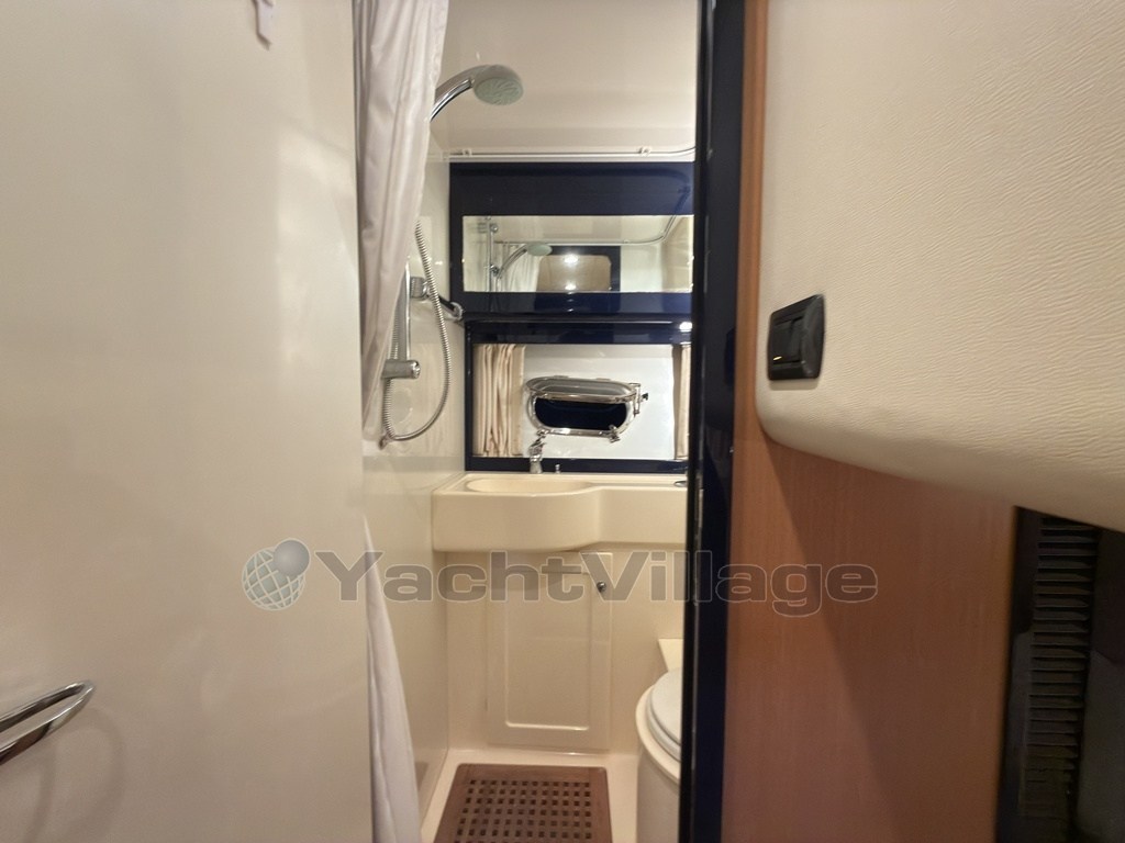 Sarnico 43 .40.bagno ospiti.