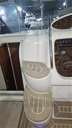 SESSA MARINE OYSTER 35 Accesso a prua dal parabrezza apribile