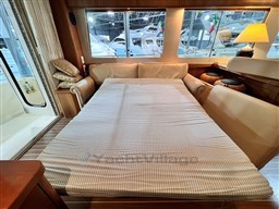 Mainship 34 37