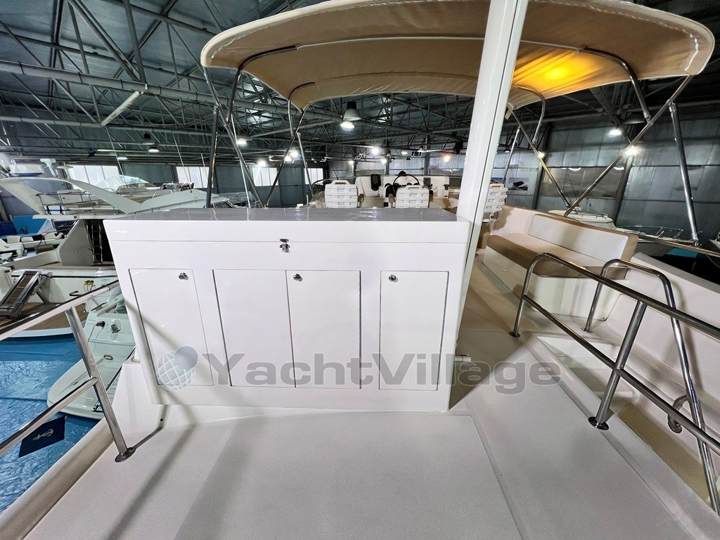 Mainship 34 50