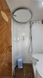 INNOVAZIONI E PROGETTI MIRA 43 Bagno Armatore