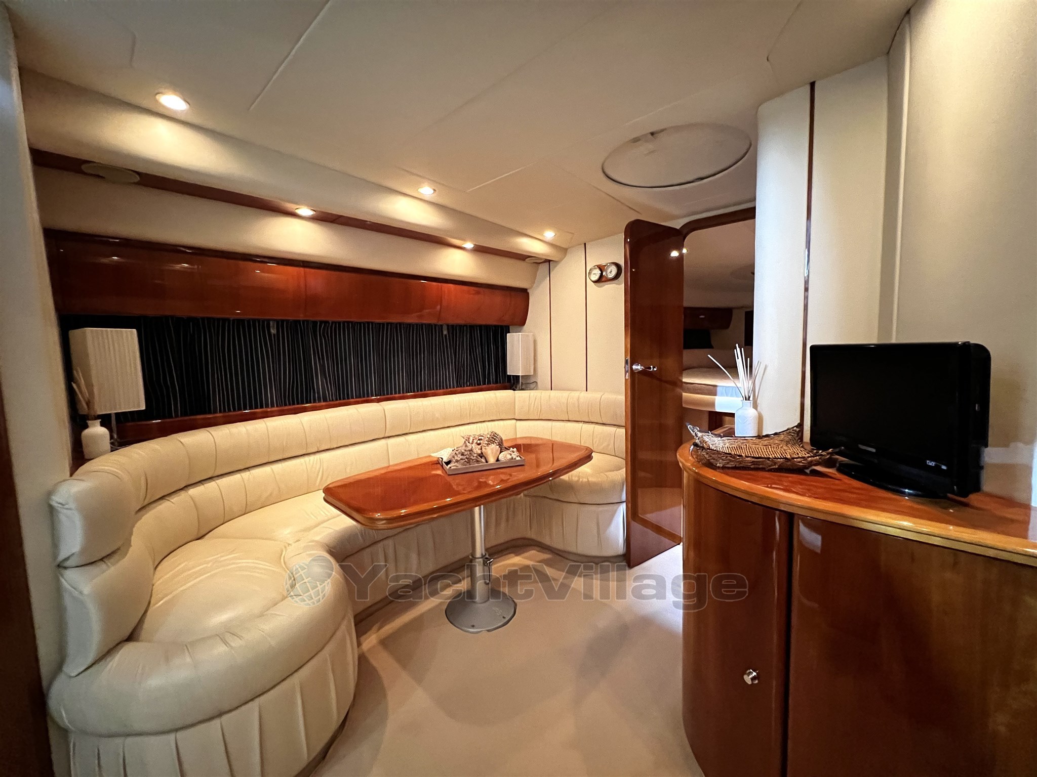 Princess V42