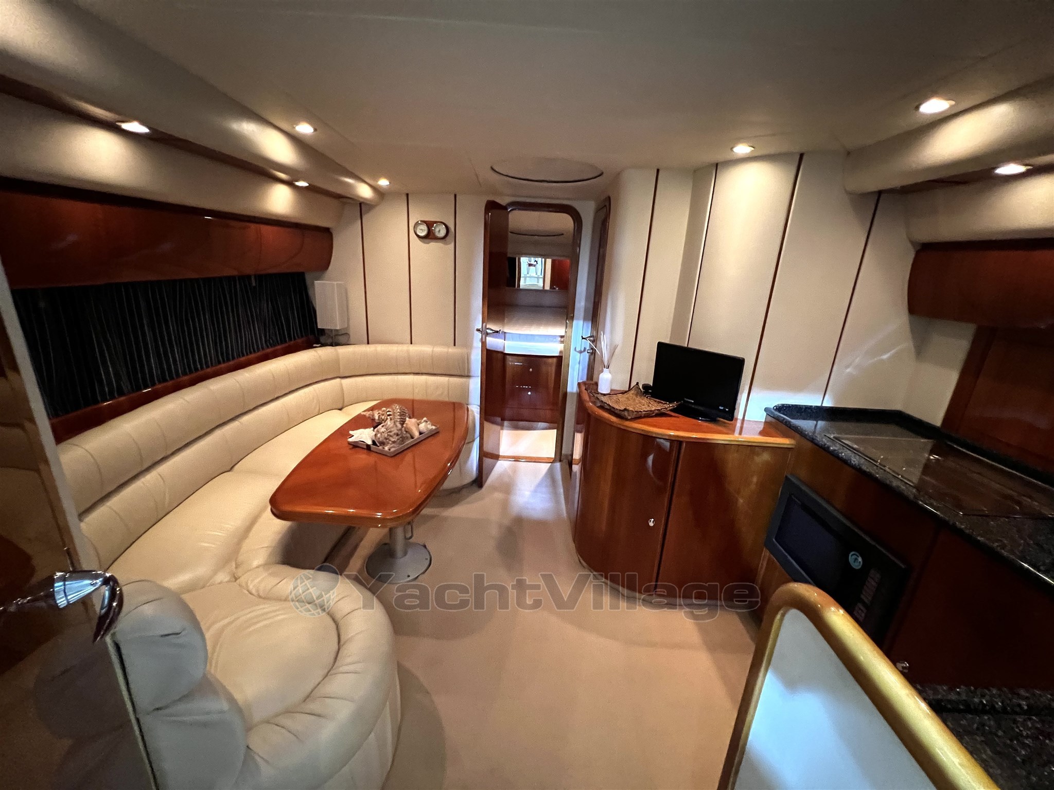 Princess V42