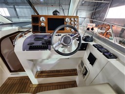 Sealine SC 35