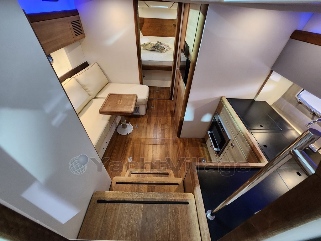 Sealine SC 35