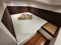 Sealine SC 35 Cabina ospiti di poppa 