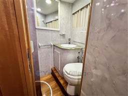 Piantoni 63 Bagno 3^ cabina ospiti dx