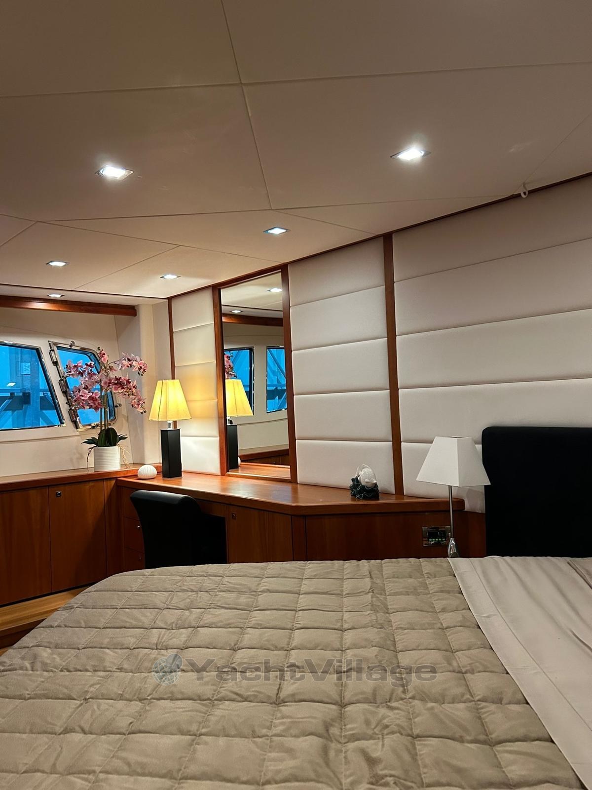 Sunseeker Manhattan 70 Armatoriale a centro barca