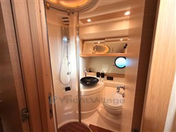 AZIMUT 43 FLY Bagno ospiti