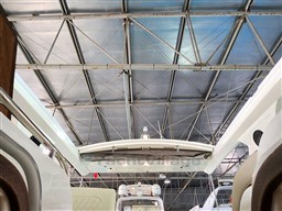 Sealine SC 35 Particolare del Soft Top aperto