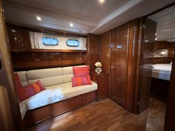 Cayman 40 - 011. dinette