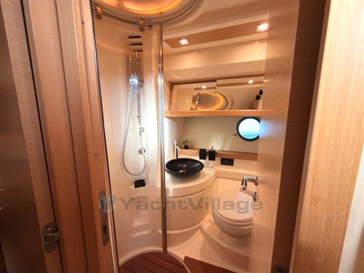 AZIMUT 43 FLY Bagno ospiti