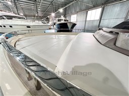 Invictus 370 GT