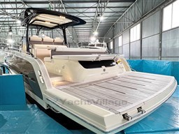 Invictus 370 GT